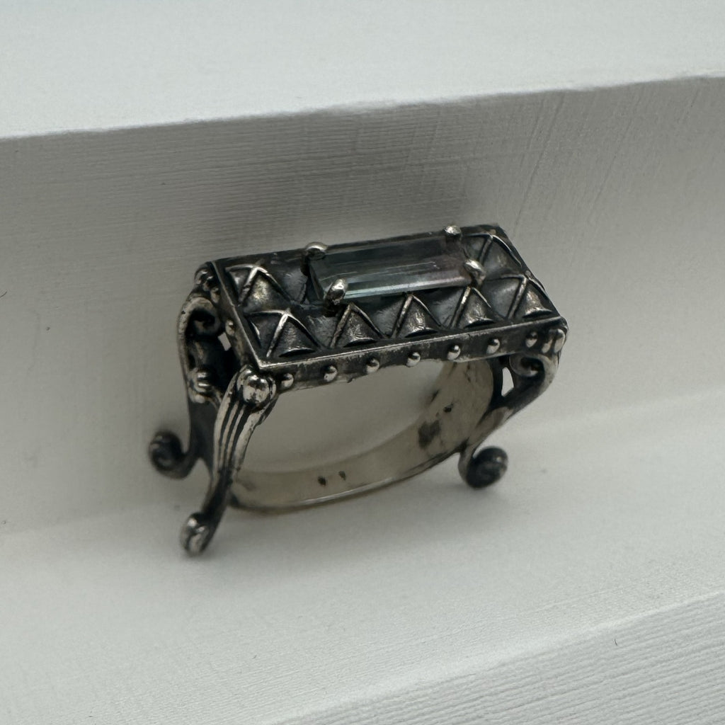 Ornate Bench Ring