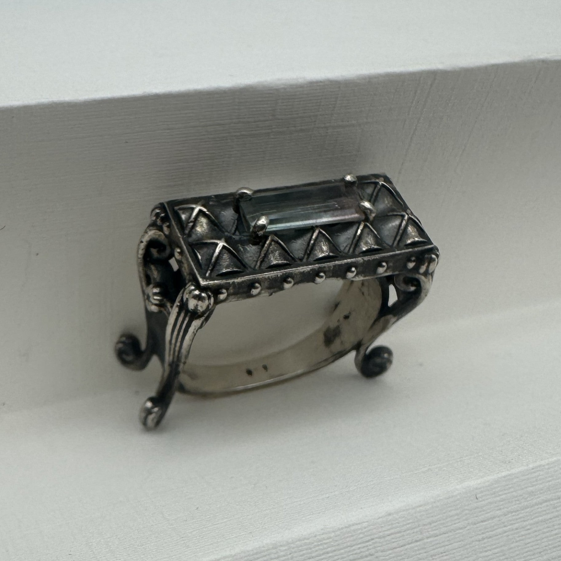 Ornate Bench Ring
